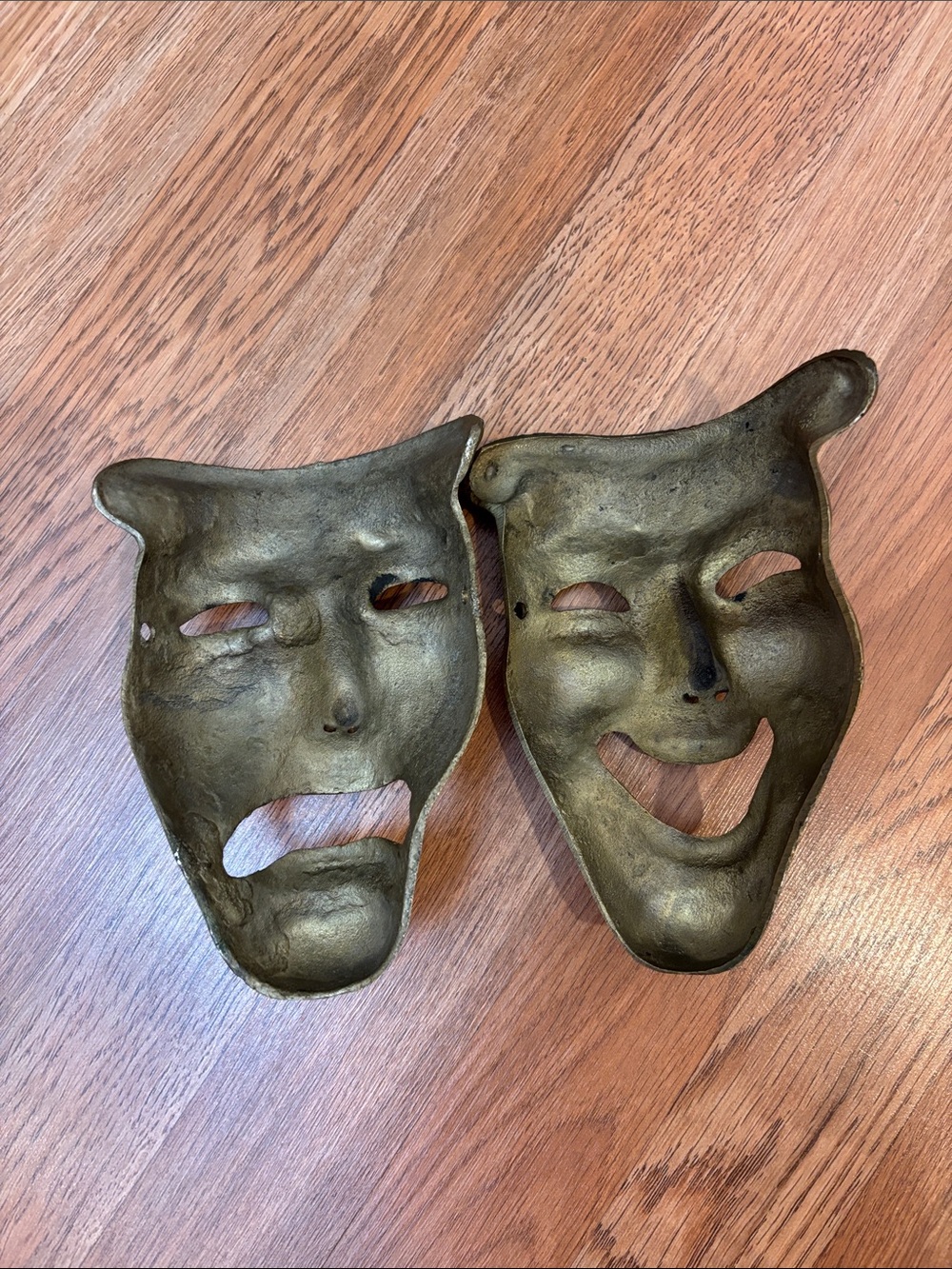 Vintage Brass Comedy and Tragedy Theater Masks - Wall Decor. - Picture 3 of 17